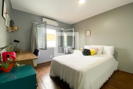 Casa à venda com 168m², 3 quartos e 3 vagas Casa à venda com 168m², 3 quartos e 3 vagasQuarto 1