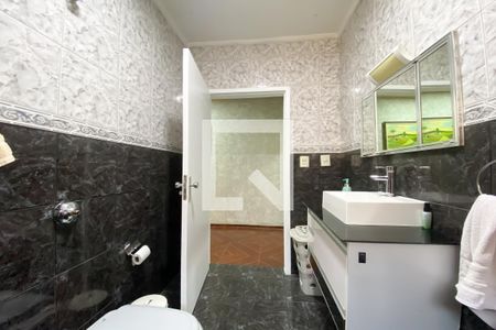 Casa à venda com 168m², 3 quartos e 3 vagas Casa à venda com 168m², 3 quartos e 3 vagasBanheiro 3