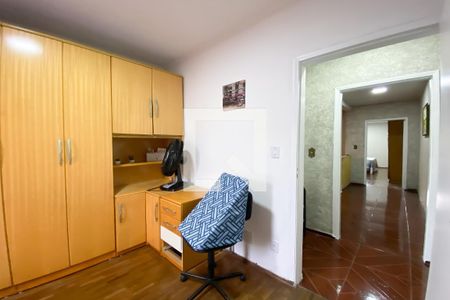 Casa à venda com 168m², 3 quartos e 3 vagas Casa à venda com 168m², 3 quartos e 3 vagasQuarto 2