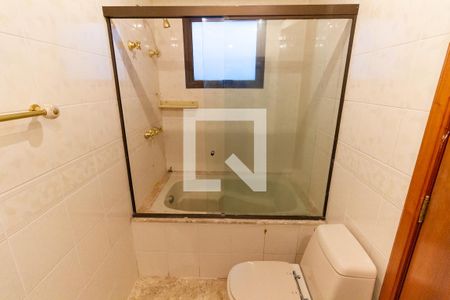 Apartamento para alugar com 180m², 4 quartos e 3 vagasBanheiro da Suíte 2