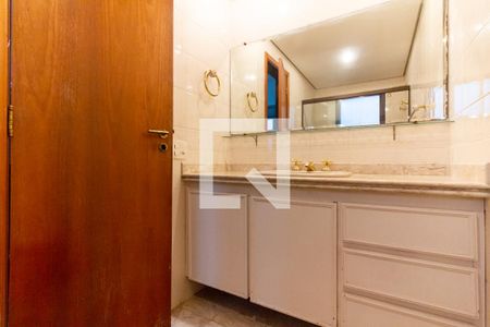 Apartamento para alugar com 180m², 4 quartos e 3 vagasBanheiro da Suíte 2