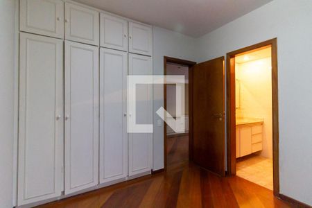 Apartamento para alugar com 180m², 4 quartos e 3 vagasQuarto 2 - Suíte
