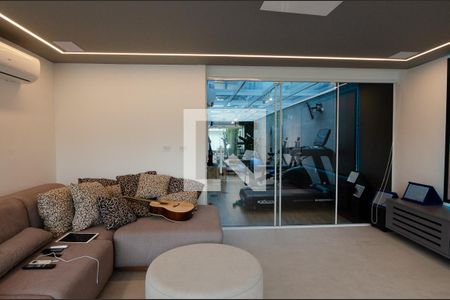 Casa de condomínio à venda com 400m², 5 quartos e 2 vagas Casa de condomínio à venda com 400m², 5 quartos e 2 vagasCinema