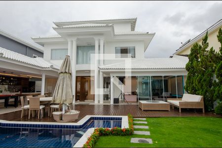 Casa de condomínio à venda com 400m², 5 quartos e 2 vagas Casa de condomínio à venda com 400m², 5 quartos e 2 vagasÁrea externa