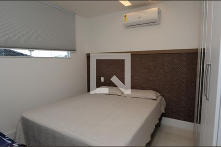 Casa de condomínio à venda com 400m², 5 quartos e 2 vagas Casa de condomínio à venda com 400m², 5 quartos e 2 vagasQuarto 5