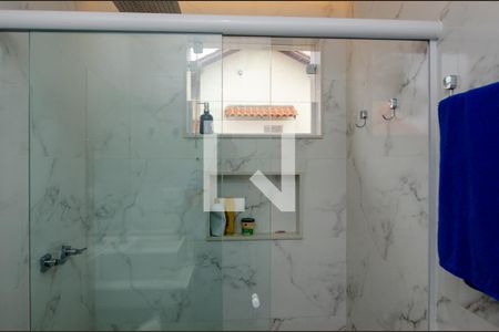 Casa de condomínio à venda com 400m², 5 quartos e 2 vagas Casa de condomínio à venda com 400m², 5 quartos e 2 vagasBanheiro da Suíte 2