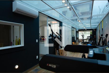 Casa de condomínio à venda com 400m², 5 quartos e 2 vagas Casa de condomínio à venda com 400m², 5 quartos e 2 vagasAcademia