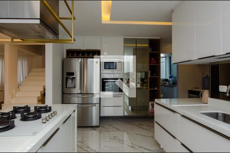 Casa de condomínio à venda com 400m², 5 quartos e 2 vagas Casa de condomínio à venda com 400m², 5 quartos e 2 vagasCozinha