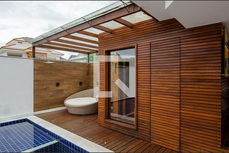 Casa de condomínio à venda com 400m², 5 quartos e 2 vagas Casa de condomínio à venda com 400m², 5 quartos e 2 vagasSauna