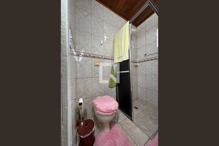 Casa à venda com 110m², 3 quartos e 1 vagaBanheiro