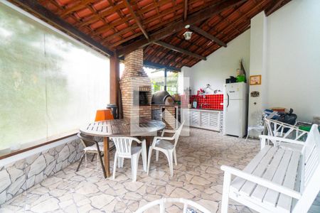 Casa à venda com 350m², 5 quartos e 5 vagasÁrea comum - Churrasqueira