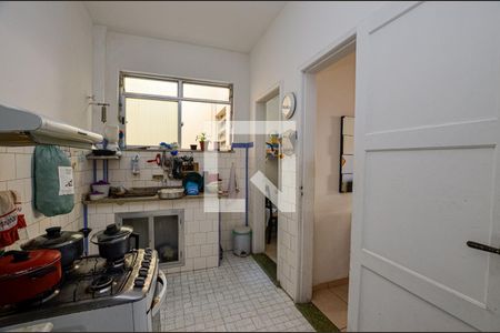 Apartamento à venda com 130m², 3 quartos e sem vagaCozinha