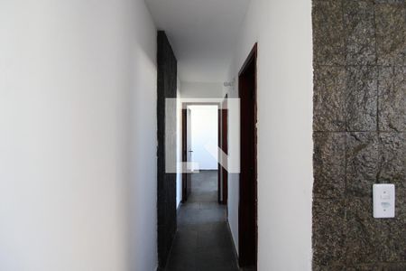 Corredor de apartamento à venda com 2 quartos, 52m² em Jacarepaguá, Rio de Janeiro