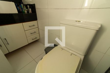Apartamento para alugar com 72m², 2 quartos e 1 vaga Apartamento para alugar com 72m², 2 quartos e 1 vagaBanheiro da Suíte