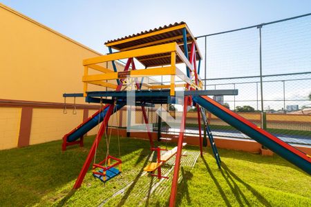 Apartamento para alugar com 72m², 2 quartos e 1 vaga Apartamento para alugar com 72m², 2 quartos e 1 vagaÁrea comum - Playground