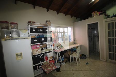 Casa à venda com 192m², 3 quartos e 2 vagasLavanderia