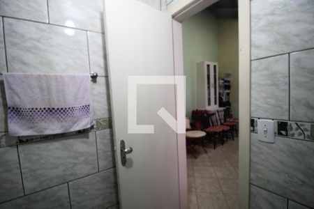 Casa à venda com 192m², 3 quartos e 2 vagasBanheiro de serviço