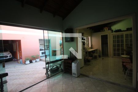 Casa à venda com 192m², 3 quartos e 2 vagasChurrasqueira