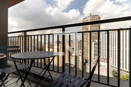 Varanda de kitnet/studio para alugar com 1 quarto, 22m² em República, São Paulo