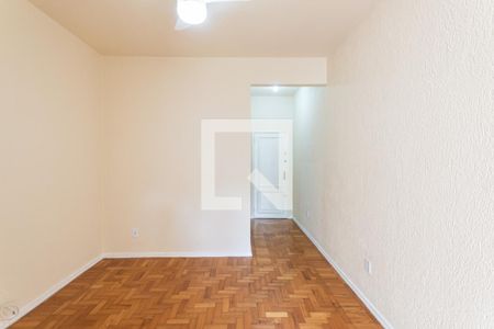 Apartamento para alugar com 87m², 3 quartos e 1 vagaSala