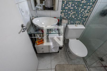 Banheiro da suíte de apartamento à venda com 3 quartos, 110m² em Itapoã, Belo Horizonte