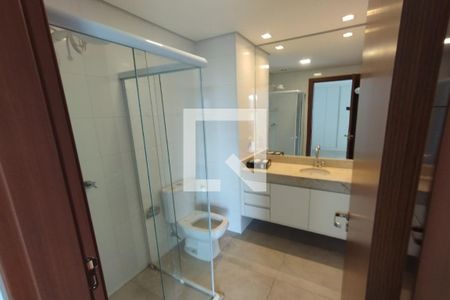 Banheiro de kitnet/studio para alugar com 1 quarto, 36m² em Jardim Botânico, Ribeirão Preto