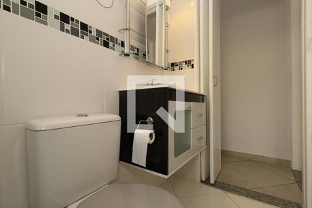 Casa de condomínio para alugar com 68m², 1 quarto e sem vagaBanheiro