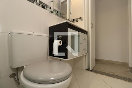 Casa de condomínio para alugar com 68m², 1 quarto e sem vagaBanheiro