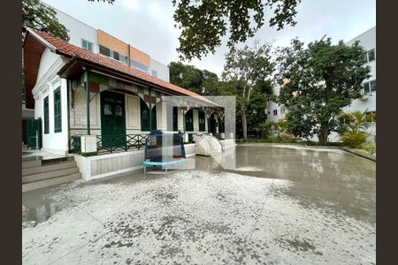 Apartamento para alugar com 60m², 2 quartos e 1 vagaÁrea comum - Salão de festas