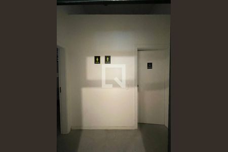 Apartamento para alugar com 60m², 2 quartos e 1 vagaÁrea comum - Banheiro do Salão de festas