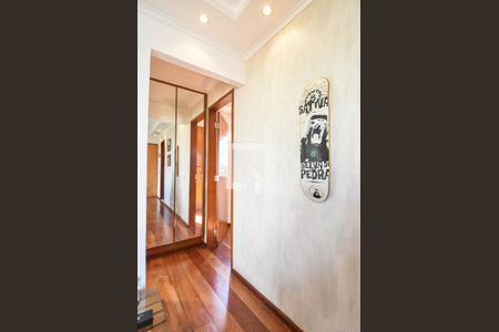 Corredor de apartamento para alugar com 1 quarto, 52m² em Vila Congonhas, São Paulo