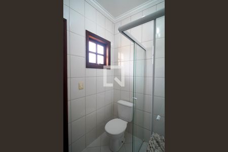 Casa de condomínio para alugar com 101m², 3 quartos e 2 vagasBanheiro da Suíte