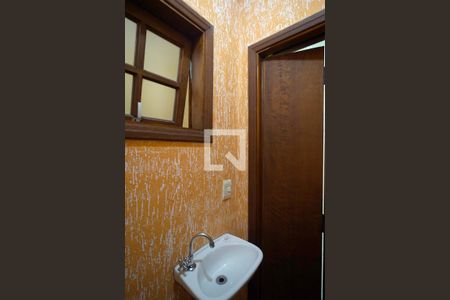 Casa de condomínio para alugar com 101m², 3 quartos e 2 vagasLavabo