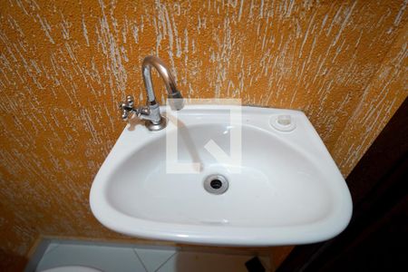 Casa de condomínio para alugar com 101m², 3 quartos e 2 vagasLavabo