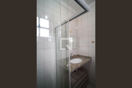 Banheiro da Suíte de casa de condomínio para alugar com 3 quartos, 101m² em Jardim Karolyne, Votorantim