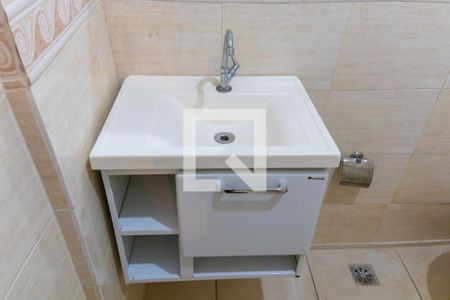 Casa para alugar com 73m², 2 quartos e 1 vagaBanheiro 