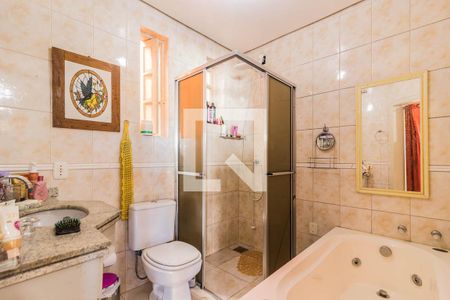 Casa para alugar com 230m², 4 quartos e 2 vagasBanheiro da Suite