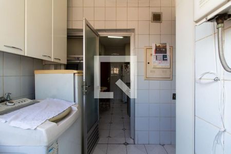 Apartamento à venda com 107m², 3 quartos e 2 vagas Apartamento à venda com 107m², 3 quartos e 2 vagasÁrea de Serviço