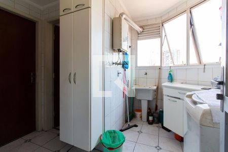 Apartamento à venda com 107m², 3 quartos e 2 vagas Apartamento à venda com 107m², 3 quartos e 2 vagasÁrea de Serviço