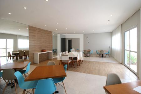 Apartamento para alugar com 37m², 2 quartos e sem vagaÁrea comum - Salão de festas 