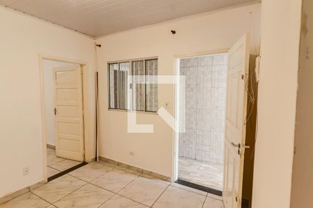 Sala de casa para alugar com 2 quartos, 100m² em Jardim Dinorah, São Paulo