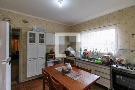 Casa à venda com 145m², 2 quartos e 2 vagasCozinha