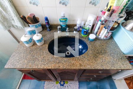 Casa à venda com 145m², 2 quartos e 2 vagasBanheiro