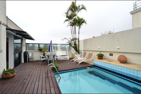 Apartamento à venda com 220m², 4 quartos e 3 vagasPiscina