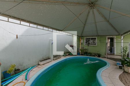 Casa para alugar com 330m², 4 quartos e 8 vagas Casa para alugar com 330m², 4 quartos e 8 vagasPiscina