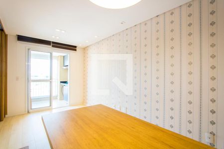 Sala 1 de apartamento à venda com 1 quarto, 60m² em Vila Floresta, Santo André