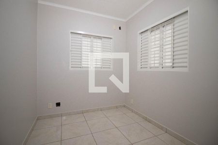 Quarto 2 de casa para alugar com 3 quartos, 105m² em Setor Habitacional Arniqueira (águas Claras), Brasília