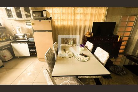 Casa à venda com 360m², 7 quartos e 8 vagas Casa à venda com 360m², 7 quartos e 8 vagasCozinha