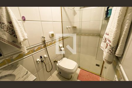 Casa à venda com 360m², 7 quartos e 8 vagas Casa à venda com 360m², 7 quartos e 8 vagasBanheiro 1