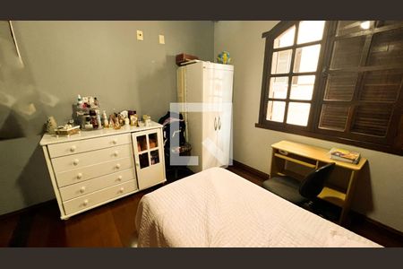 Casa à venda com 360m², 7 quartos e 8 vagas Casa à venda com 360m², 7 quartos e 8 vagasQuarto 6